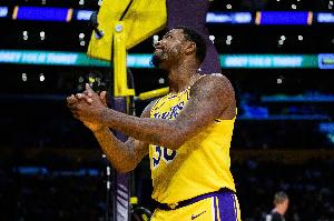 适应在紫金军团打球了吗？斯玛特：正在尽我所能地享受