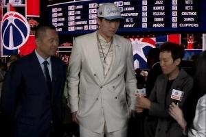 疑似杨瀚森妈妈发文：瀚森虚胖状态下滑谁的责任？只有妈妈知道！