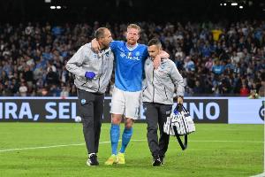 德布劳内、迪巴拉罚点后受伤，专家：等待时间过长导致肌肉发紧