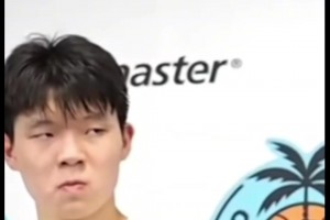 杨瀚森看郭士强这哦小眼神真是给我都笑了哈哈哈