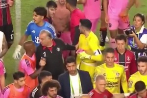 梅西保镖无证入场违规！联盟杯剩余比赛被禁止进场！