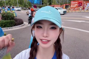 延边队打入精彩进球，被吹越位，解说百思不得其解，直呼误判